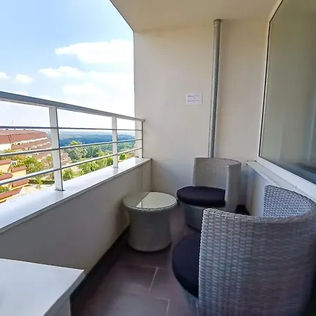Appartement Modern Flat, Balcony, Garage *