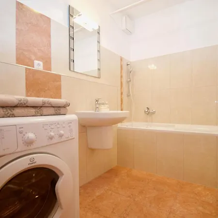 דירה Modern Flat, Balcony, Garage